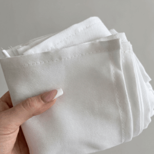 Serviette de table blanche en polyester 46x46 cm